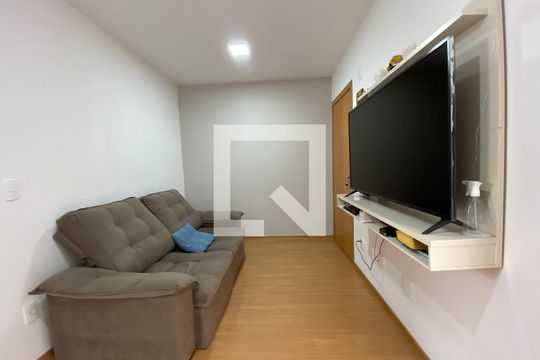 Sala  de apartamento para alugar com 2 quartos, 50m² em Igara, Canoas