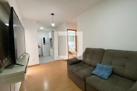 Sala  de apartamento para alugar com 2 quartos, 50m² em Igara, Canoas