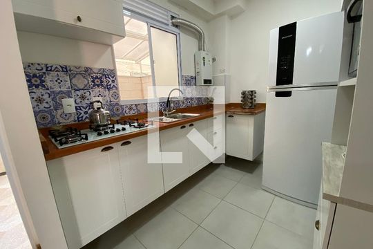 Cozinha  de apartamento para alugar com 2 quartos, 50m² em Igara, Canoas