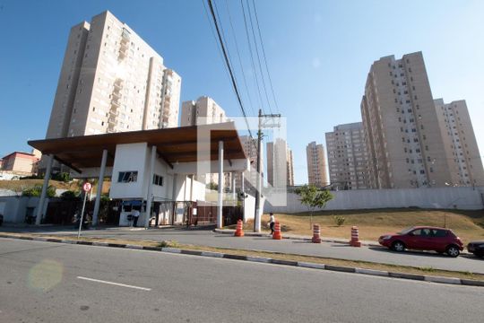 Fachada de apartamento para alugar com 3 quartos, 63m² em Conceição, Osasco