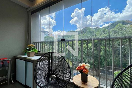 Sacada de kitnet/studio para alugar com 1 quarto, 24m² em Cerqueira César, São Paulo