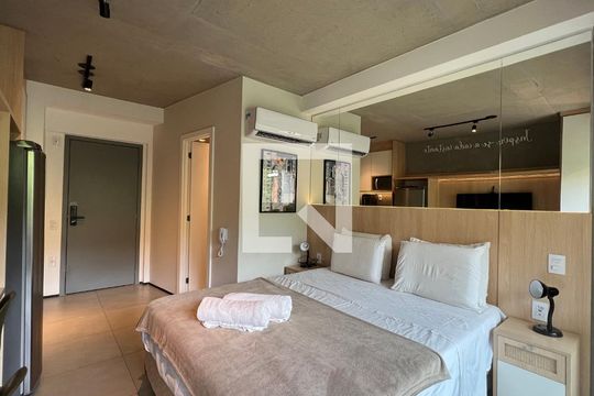 Studio de kitnet/studio para alugar com 1 quarto, 24m² em Cerqueira César, São Paulo