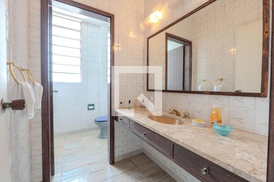 Lavabo de apartamento para alugar com 5 quartos, 320m² em Consolação, São Paulo