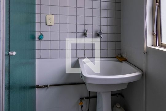 Área de Serviço de apartamento para alugar com 3 quartos, 63m² em Vila Graciosa, São Paulo
