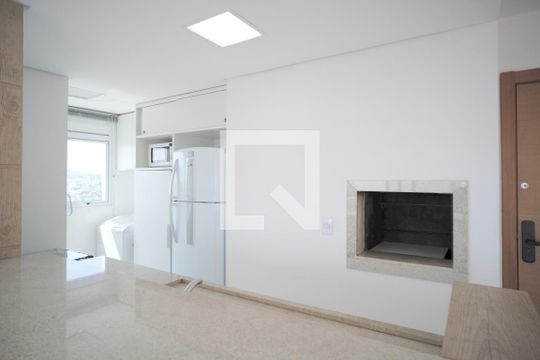 Cozinha de apartamento à venda com 2 quartos, 75m² em Três Figueiras, Porto Alegre