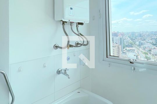 Cozinha de apartamento à venda com 2 quartos, 75m² em Três Figueiras, Porto Alegre