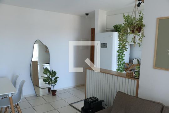 Apartamento para alugar com 2 quartos, 47m² em Ouro Verde, Nova Iguaçu