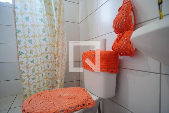 Banheiro de apartamento à venda com 2 quartos, 52m² em Canudos, Novo Hamburgo