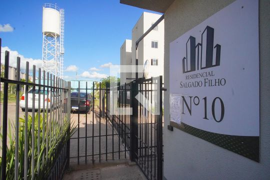 Fachada de apartamento à venda com 2 quartos, 52m² em Canudos, Novo Hamburgo