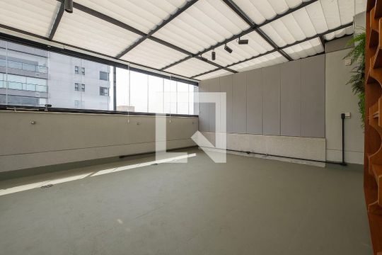 Sala 2 de apartamento para alugar com 3 quartos, 193m² em Sumaré, São Paulo