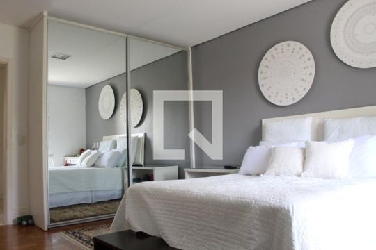 Quarto 1 de casa à venda com 3 quartos, 330m² em Brooklin Paulista, São Paulo