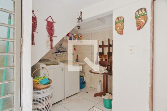 Área de Serviço de casa à venda com 2 quartos, 250m² em Santa Teresinha, São Paulo