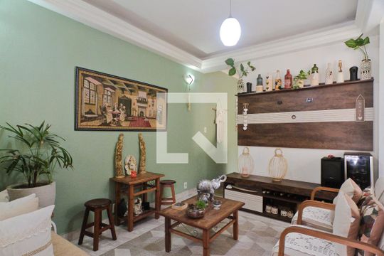 Sala de casa à venda com 2 quartos, 250m² em Santa Teresinha, São Paulo