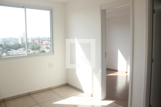 Sala/Cozinha/Área de Serviço de apartamento para alugar com 2 quartos, 33m² em Jardim Prudência, São Paulo