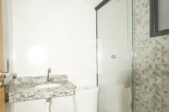 Banheiro de apartamento à venda com 1 quarto, 25m² em Vila Carrao, São Paulo