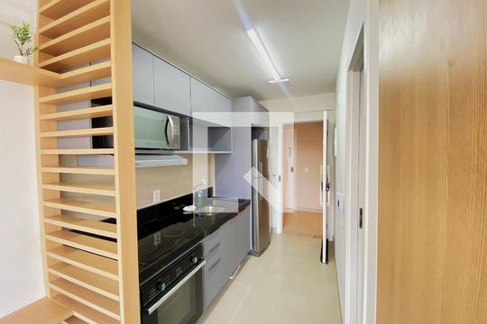 Cozinha de kitnet/studio para alugar com 0 quarto, 30m² em Ondina, Salvador