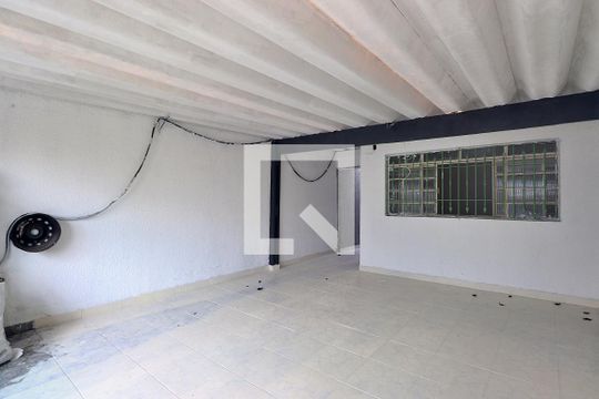 Garagem de casa para alugar com 4 quartos, 210m² em Jardim das Maravilhas, Santo André