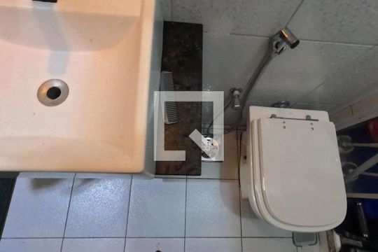 Lavabo de apartamento para alugar com 3 quartos, 148m² em José Menino, Santos
