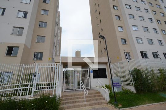 Fachada de apartamento para alugar com 2 quartos, 32m² em Jardim Itacolomi, São Paulo