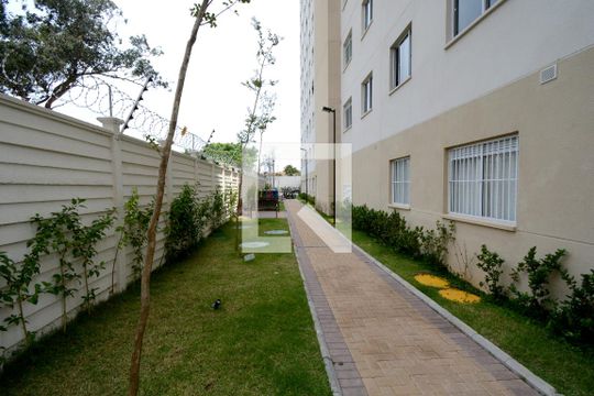 Área comum de apartamento para alugar com 2 quartos, 32m² em Jardim Itacolomi, São Paulo
