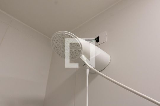 Banheiro de apartamento para alugar com 2 quartos, 38m² em Vila Butantã, São Paulo