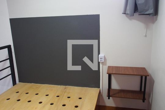 Quarto Mezanino de kitnet/studio para alugar com 1 quarto, 42m² em Jardim Itália, Várzea Paulista