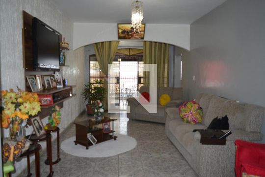 Casa à venda com 6 quartos, 360m² em Linda Vista, Contagem