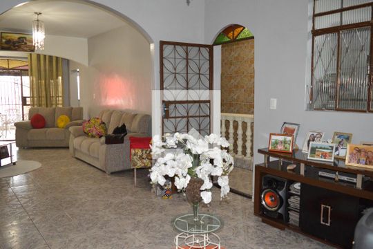 Sala 2 de casa à venda com 6 quartos, 360m² em Linda Vista, Contagem