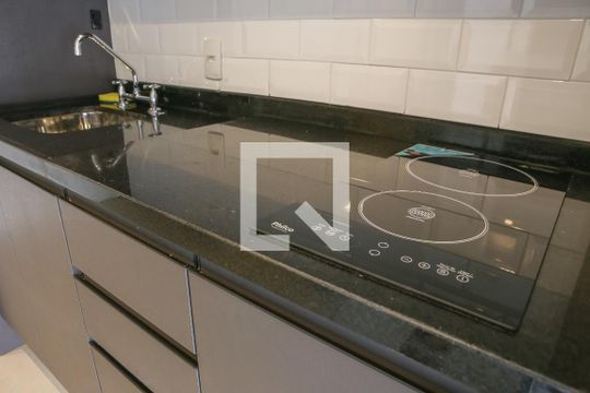 Cozinha de kitnet/studio para alugar com 1 quarto, 26m² em Perdizes, São Paulo