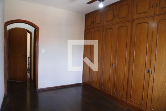 Suíte de casa à venda com 3 quartos, 200m² em Jardim Felicidade (zona Oeste), São Paulo
