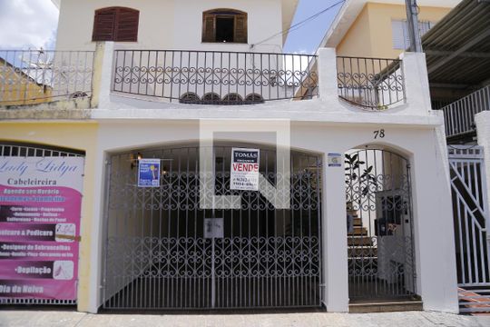 Fachada de casa à venda com 3 quartos, 200m² em Jardim Felicidade (zona Oeste), São Paulo