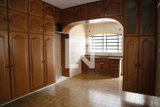 Cozinha de casa à venda com 3 quartos, 200m² em Jardim Felicidade (zona Oeste), São Paulo