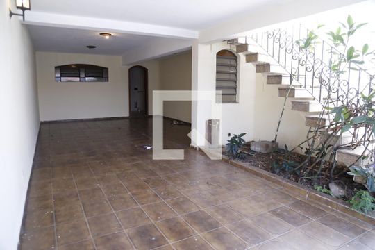 Garagem de casa à venda com 3 quartos, 200m² em Jardim Felicidade (zona Oeste), São Paulo