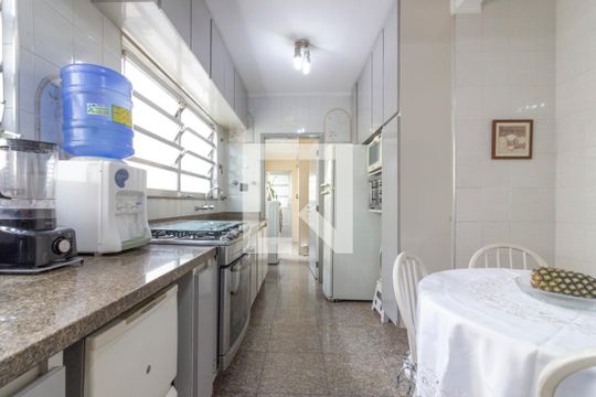 Cozinha de apartamento à venda com 3 quartos, 160m² em Jardim Paulista, São Paulo