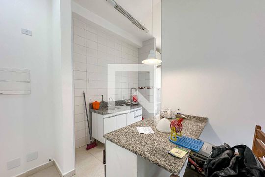Cozinha de apartamento à venda com 2 quartos, 90m² em Vila Vitório Mazzei, São Paulo