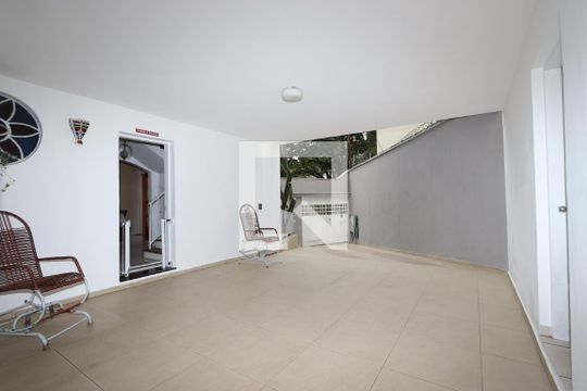 Garagem de casa à venda com 4 quartos, 325m² em Vila Mariana, São Paulo