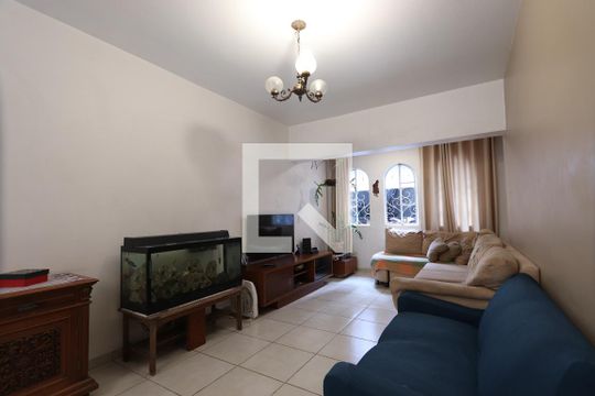 Casa à venda com 4 quartos, 325m² em Vila Mariana, São Paulo