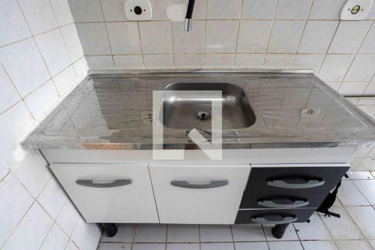 Cozinha de apartamento para alugar com 2 quartos, 50m² em Centro, Diadema
