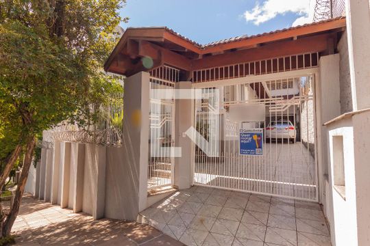 Fachada de casa para alugar com 5 quartos, 328m² em Hamburgo Velho, Novo Hamburgo