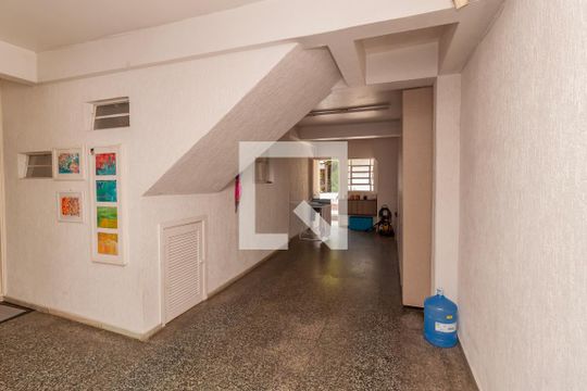 Garagem de casa para alugar com 5 quartos, 328m² em Hamburgo Velho, Novo Hamburgo