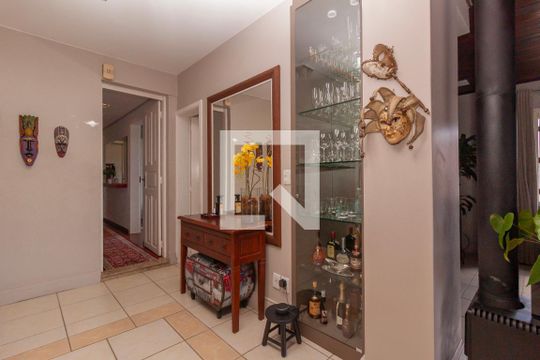 Sala 2 de casa para alugar com 5 quartos, 328m² em Hamburgo Velho, Novo Hamburgo
