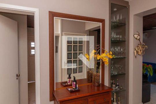 Sala 2 de casa à venda com 5 quartos, 328m² em Hamburgo Velho, Novo Hamburgo