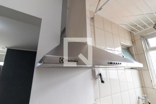 Cozinha de apartamento para alugar com 2 quartos, 65m² em Vila Celeste, São Paulo
