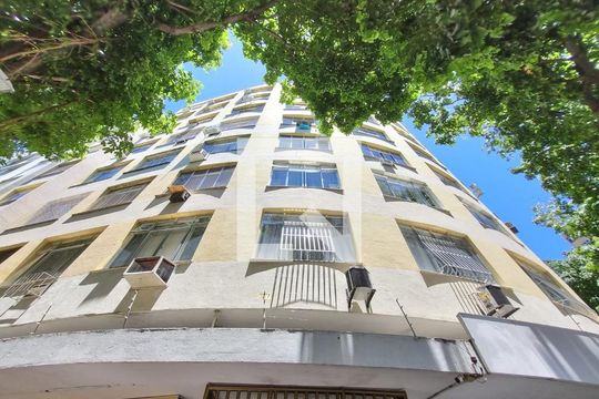 Fachada de apartamento à venda com 3 quartos, 230m² em Tijuca, Rio de Janeiro
