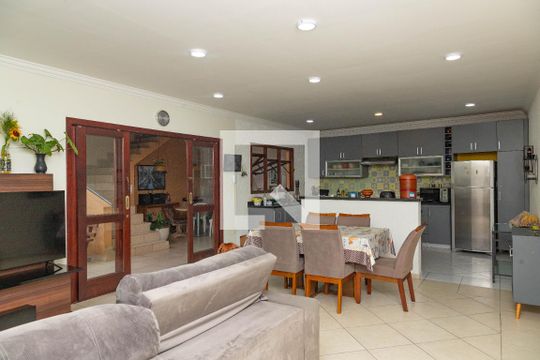 Casa 1 - sala  de casa à venda com 4 quartos, 250m² em Conceição, Diadema