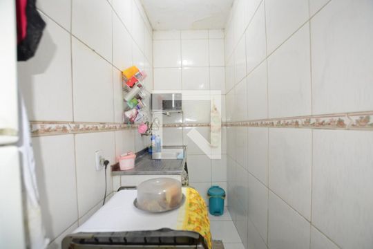 Cozinha de casa para alugar com 1 quarto, 50m² em Irajá, Rio de Janeiro