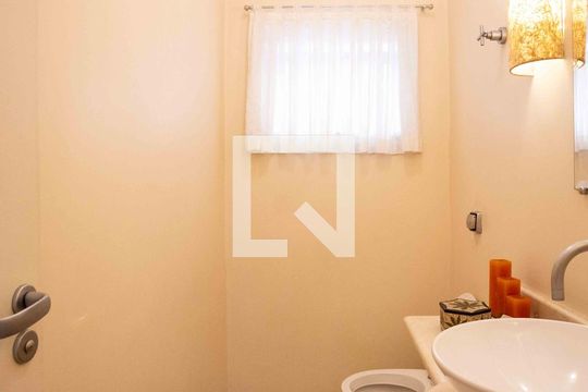 Lavabo de casa à venda com 5 quartos, 250m² em Conceição, Diadema