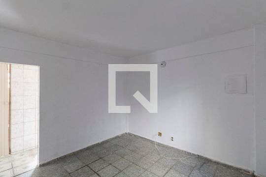 Sala de apartamento à venda com 2 quartos, 45m² em Itaquera, São Paulo