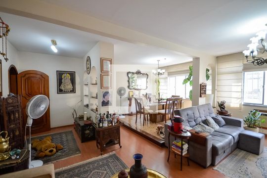 Sala de apartamento à venda com 4 quartos, 140m² em Tijuca, Rio de Janeiro