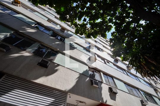 Fachada de apartamento à venda com 4 quartos, 140m² em Tijuca, Rio de Janeiro
